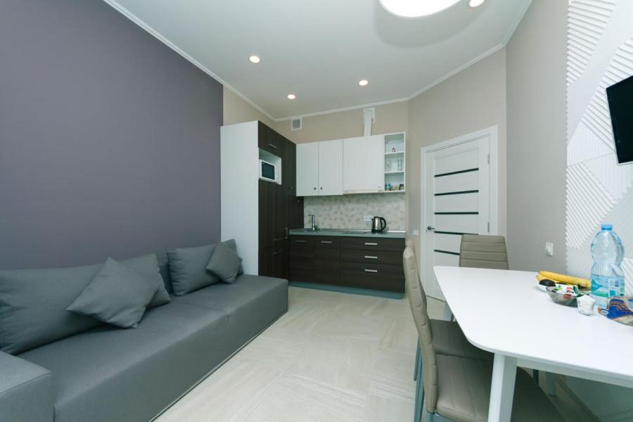 In Smart Plaza Apartment *
